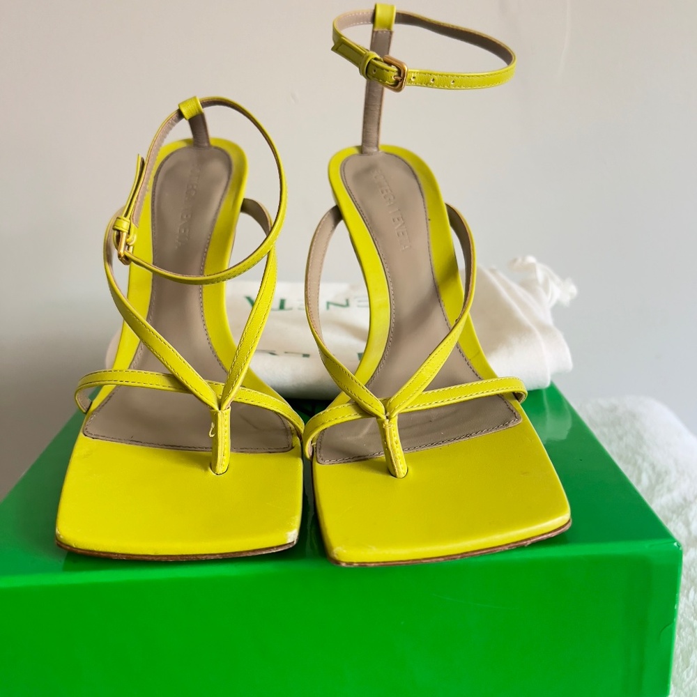 BOTTEGA VENETA Green Strappy Stretch Heeled Sandals